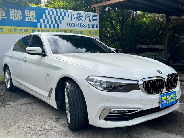 Luxury選配智慧型鑰匙 摸門 定速  第3張相片