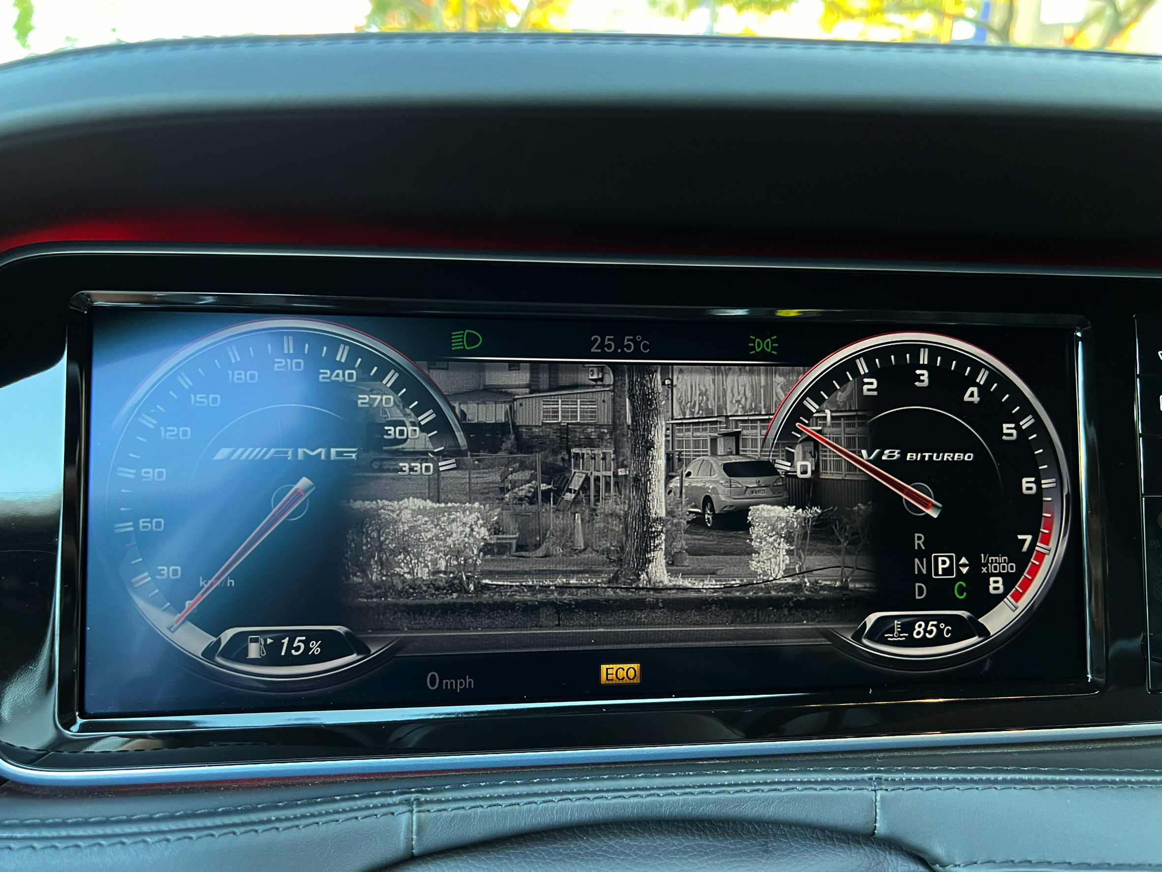 2014 AMG S63 Sedan 4Matic 跑8萬6公里 P20駕駛輔助.電吸門.腳踢尾門.柏林 4區溫控冷熱椅 0938-920-586 周先生 LINE ID : 0938920586  第6張相片