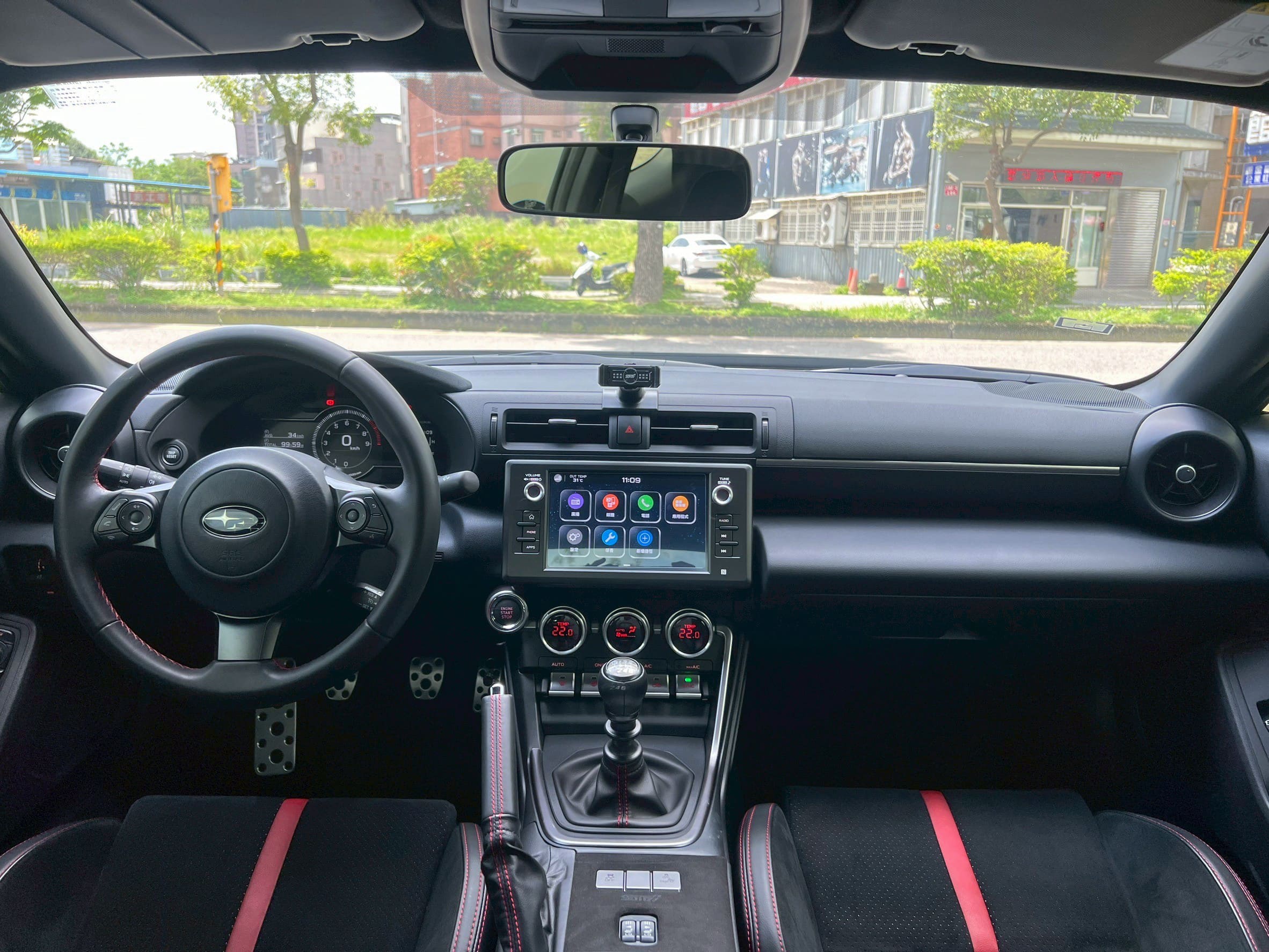 2023 Subaru BRZ 2.4 6MT 0938-920-586 周先生 LINE ID : 0938920586  第3張相片
