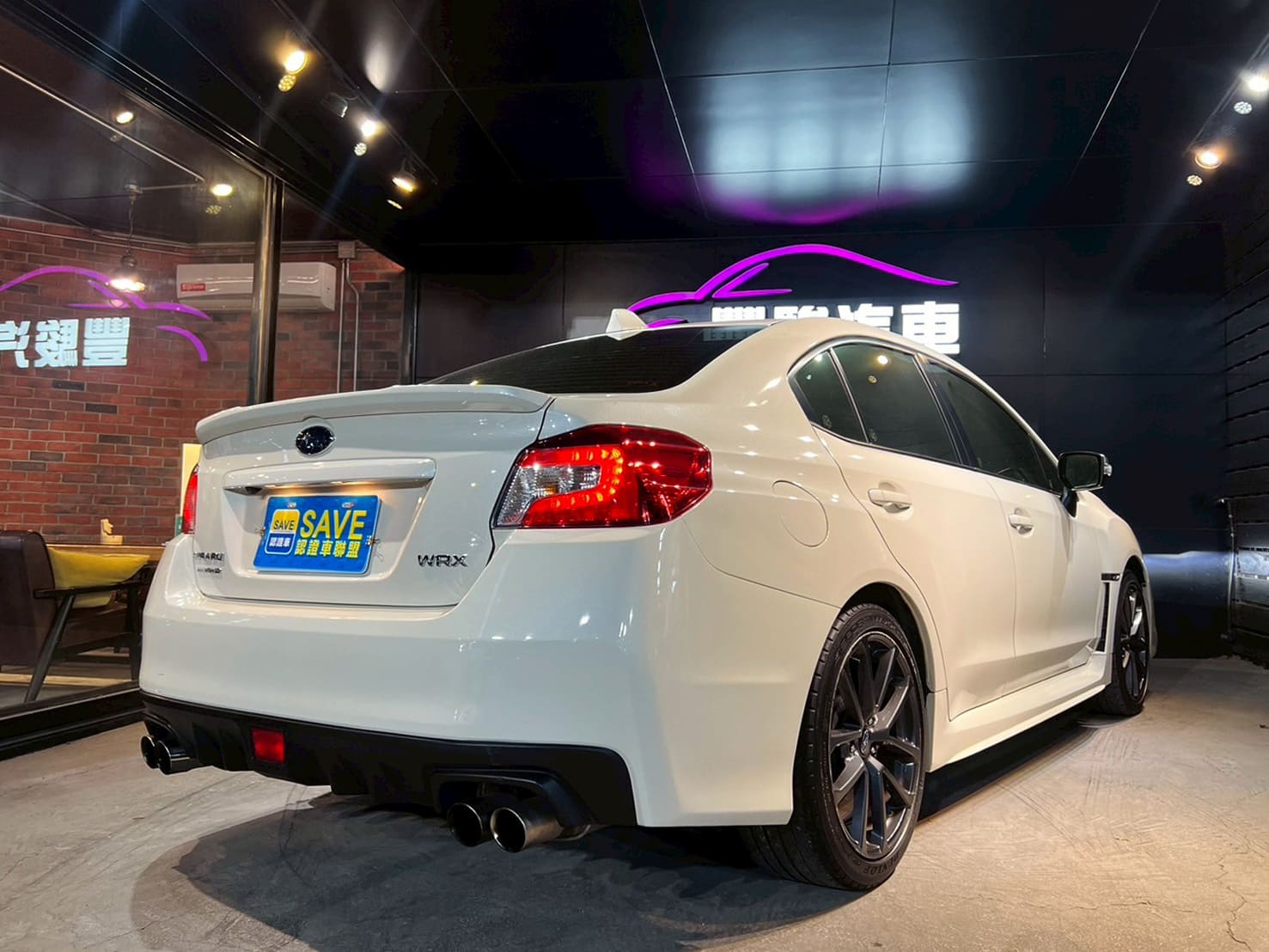2018 SUBARU WRX 2.0 跑2萬公里 0938-920-586 周先生 LINE ID : 0938920586  第2張相片