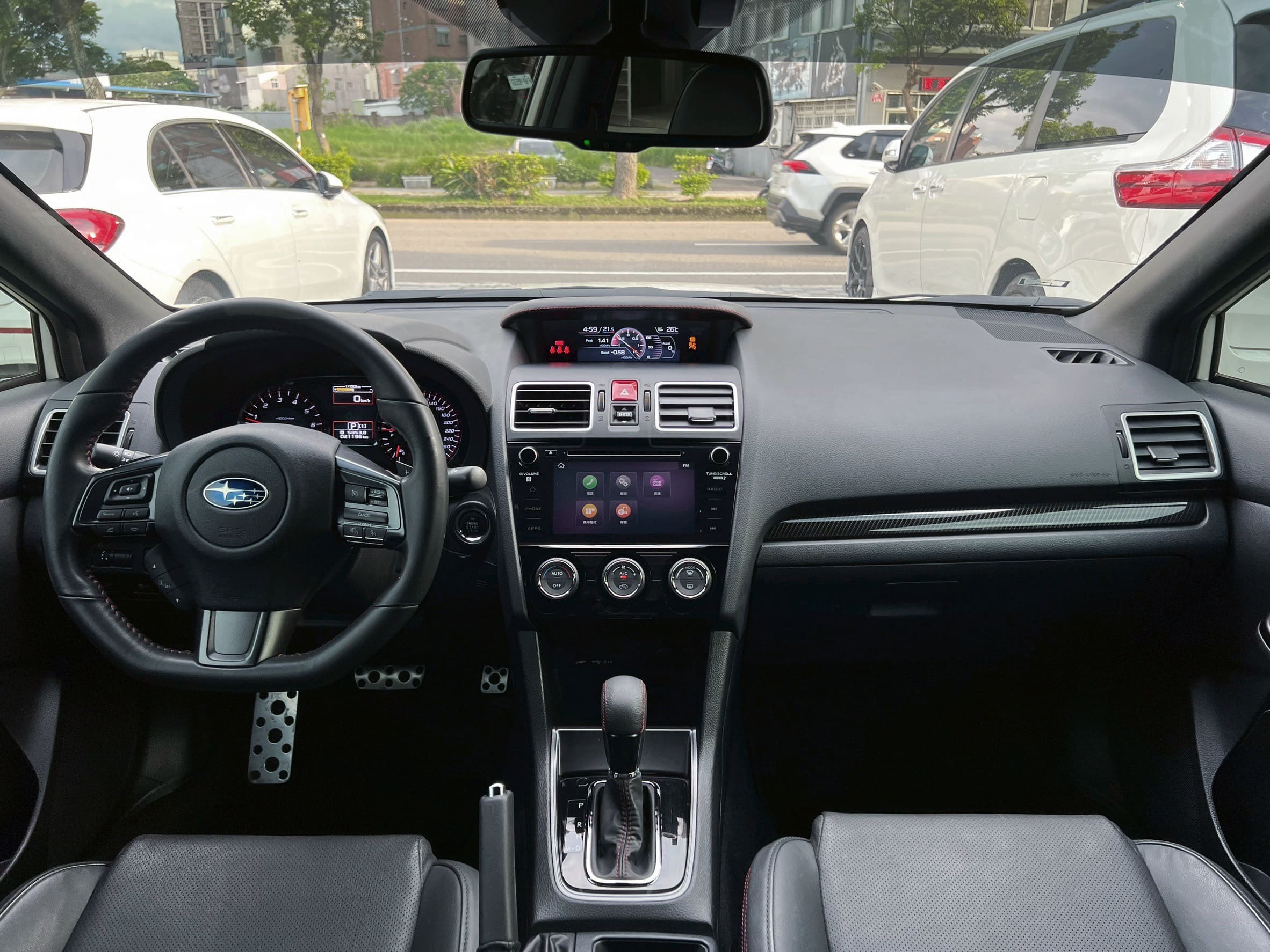 2018 SUBARU WRX 2.0 跑2萬公里 0938-920-586 周先生 LINE ID : 0938920586  第3張相片