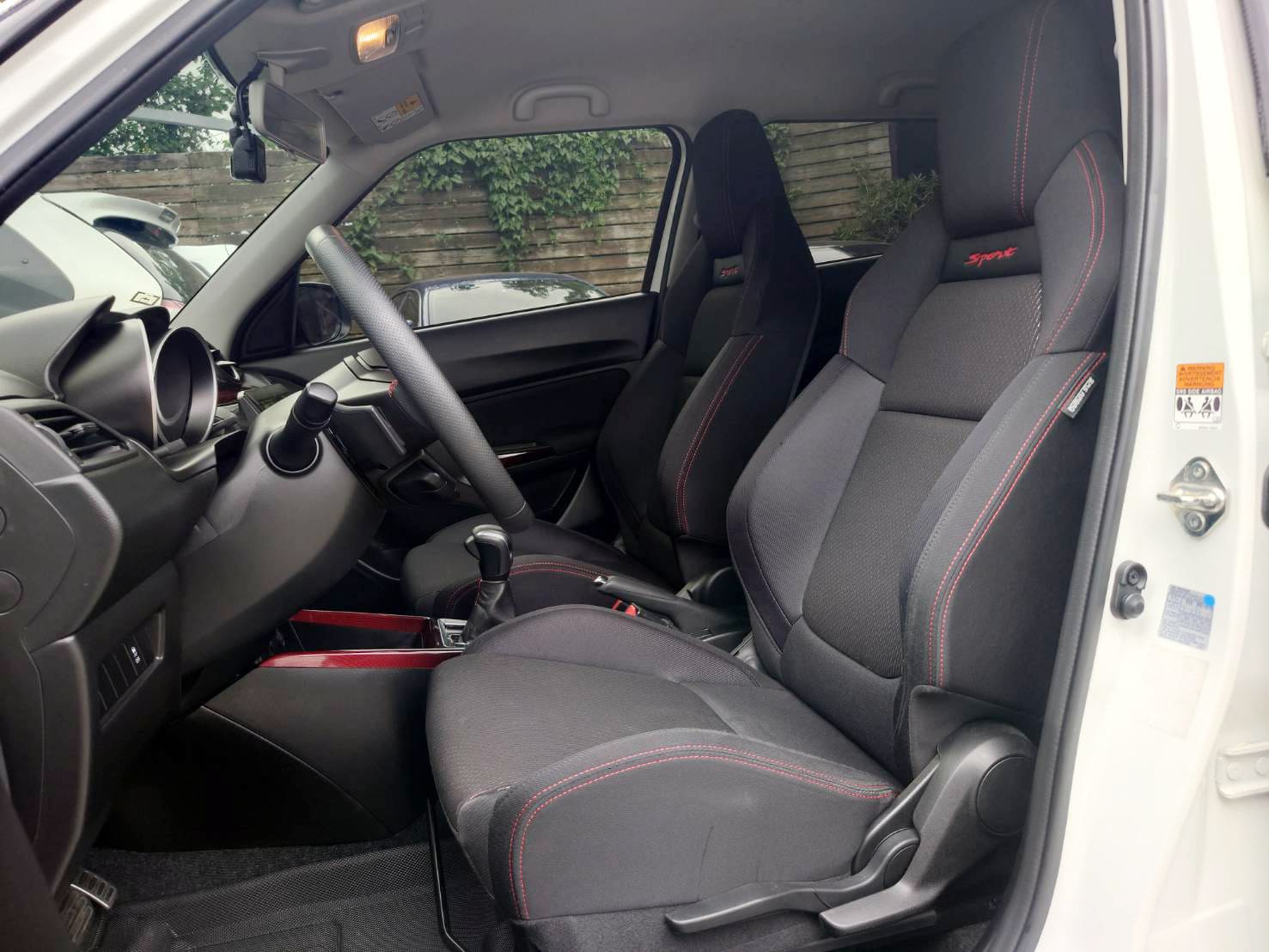 2019 Suzuki Swift Sport1.4 0938-920-586 周先生 LINE ID : 0938920586  第5張相片