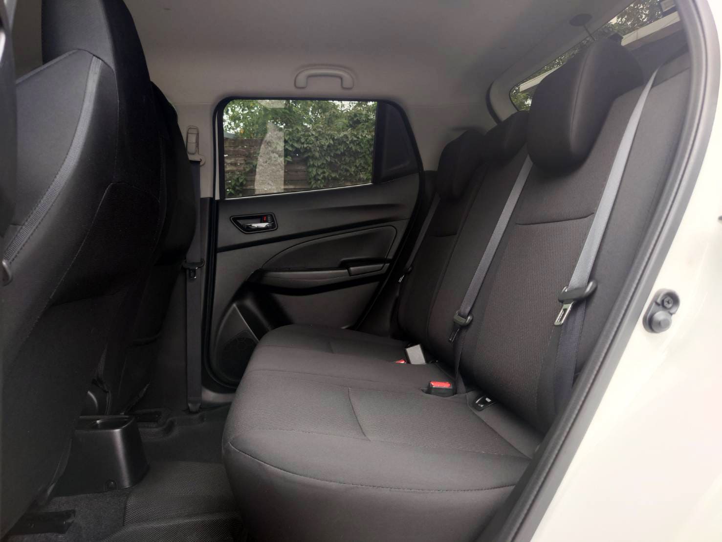 2019 Suzuki Swift Sport1.4 0938-920-586 周先生 LINE ID : 0938920586  第6張相片