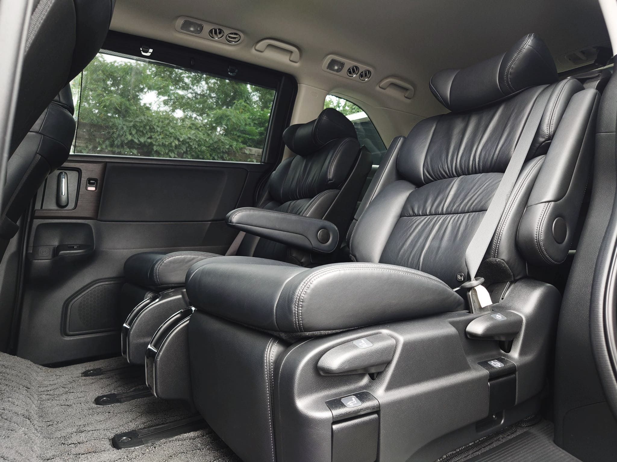 2021 Honda Odyssey 2.4 登峰版七人座 跑6萬7公里 0938-920-586 周先生 LINE ID : 0938920586  第5張相片
