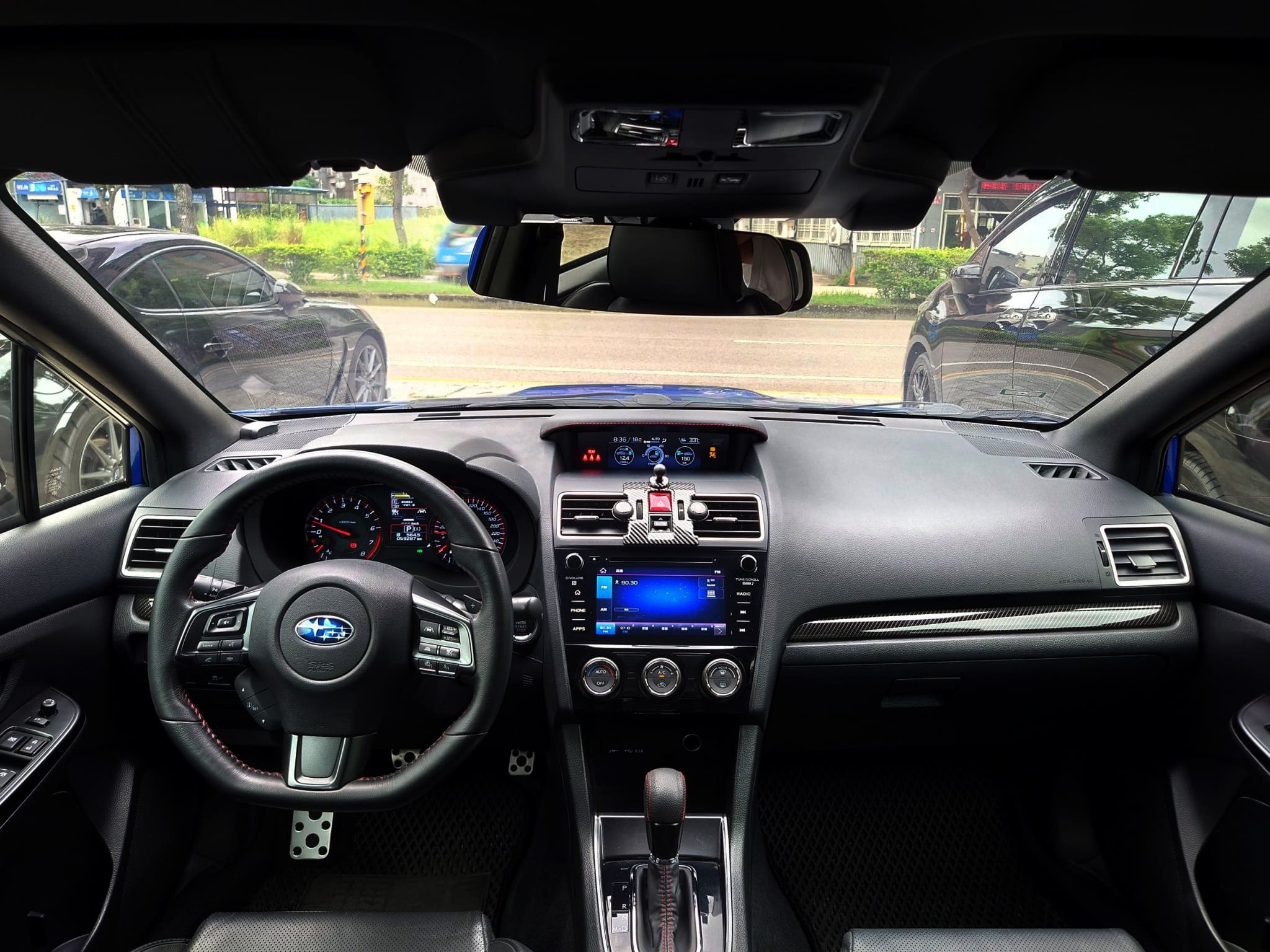 2019 SUBARU 2.0 EYESIGHT 0938-920-586 周先生 LINE ID : 0938920586  第3張相片