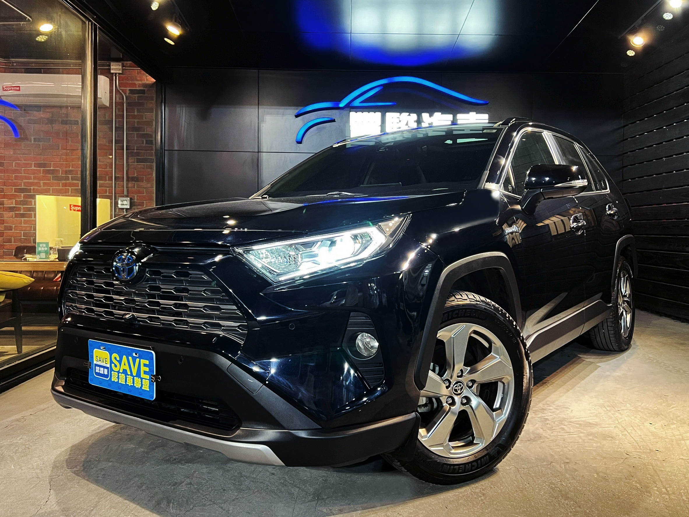 2019 TOYOTA RAV4 2.5 Hybrid旗艦4WD 0938-920-586 周先生 LINE ID : 0938920586  第1張相片