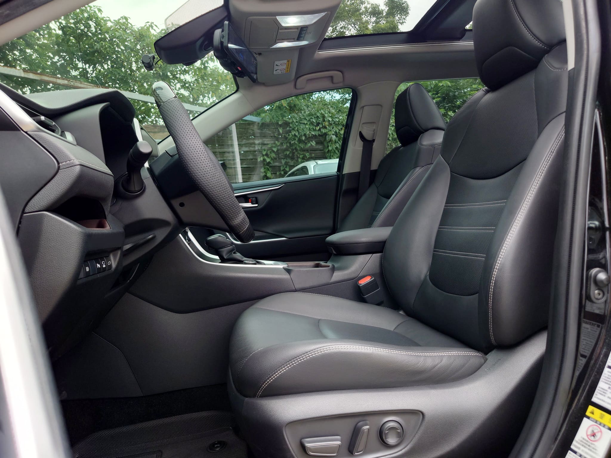 2019 TOYOTA RAV4 2.5 Hybrid旗艦4WD 0938-920-586 周先生 LINE ID : 0938920586  第5張相片