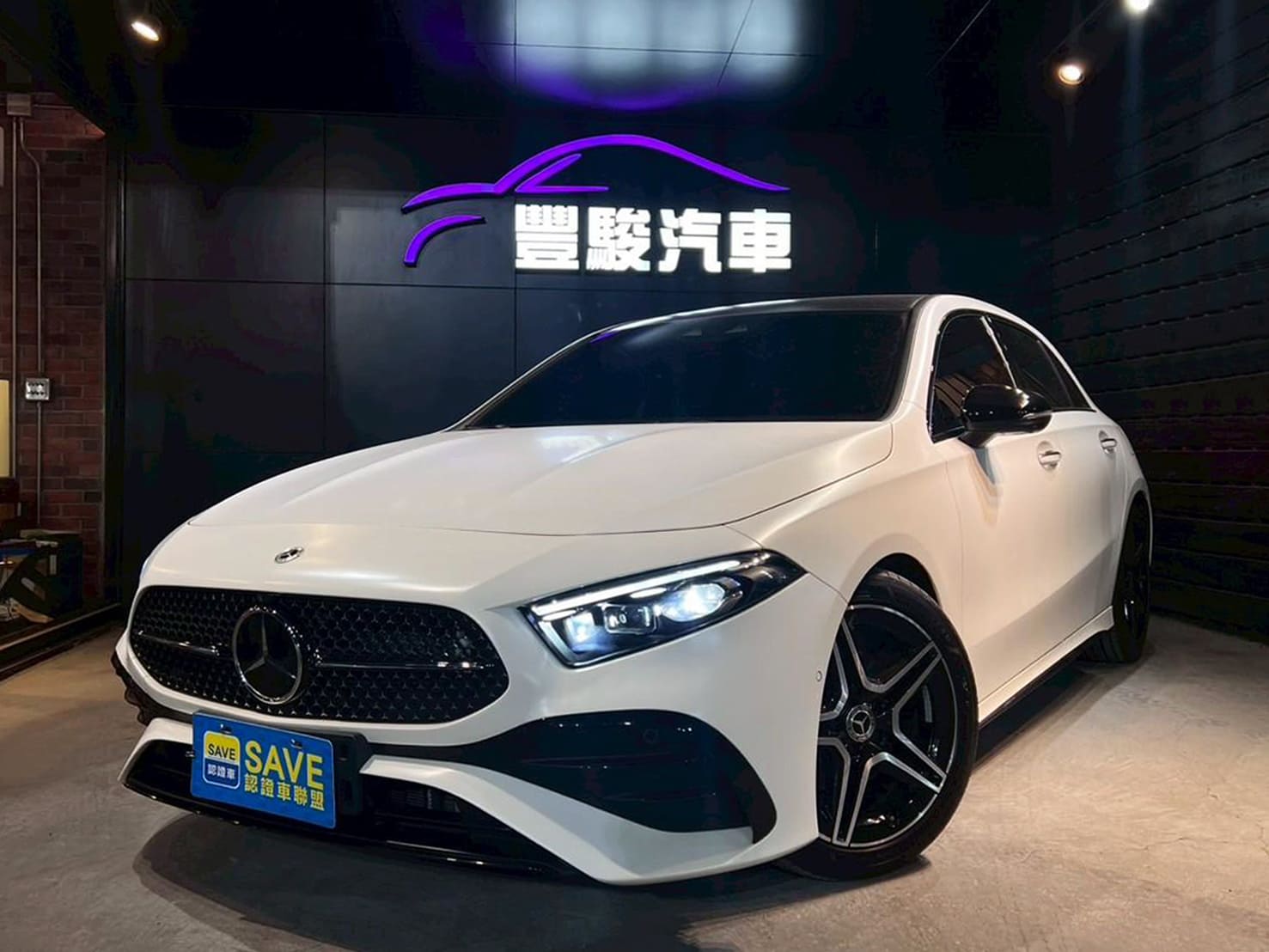 2023 M-Benz A180 AMG 輕油電 0938-920-586 周先生 LINE ID : 0938920586  第1張相片