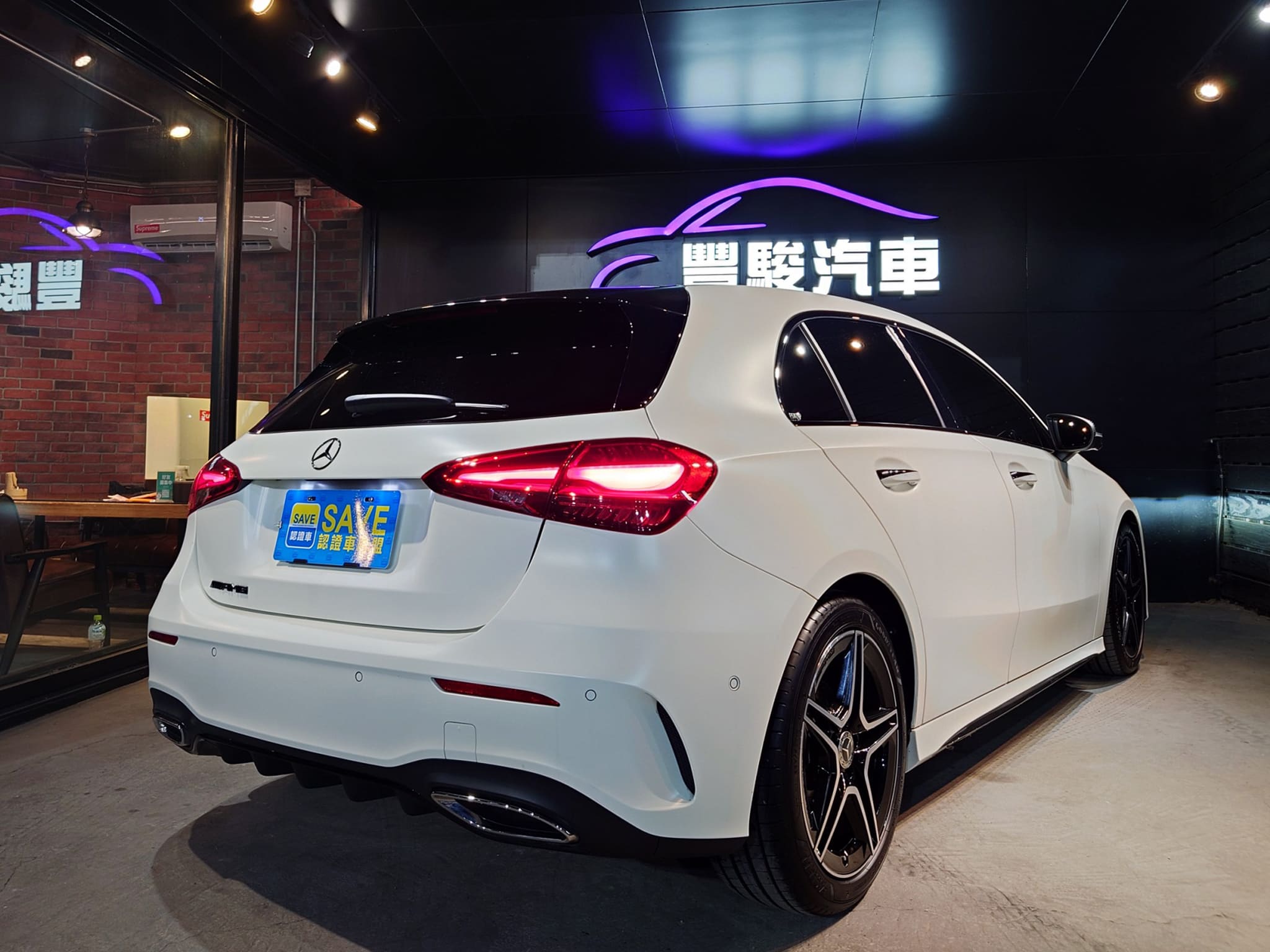 2023 M-Benz A180 AMG 輕油電 0938-920-586 周先生 LINE ID : 0938920586  第2張相片