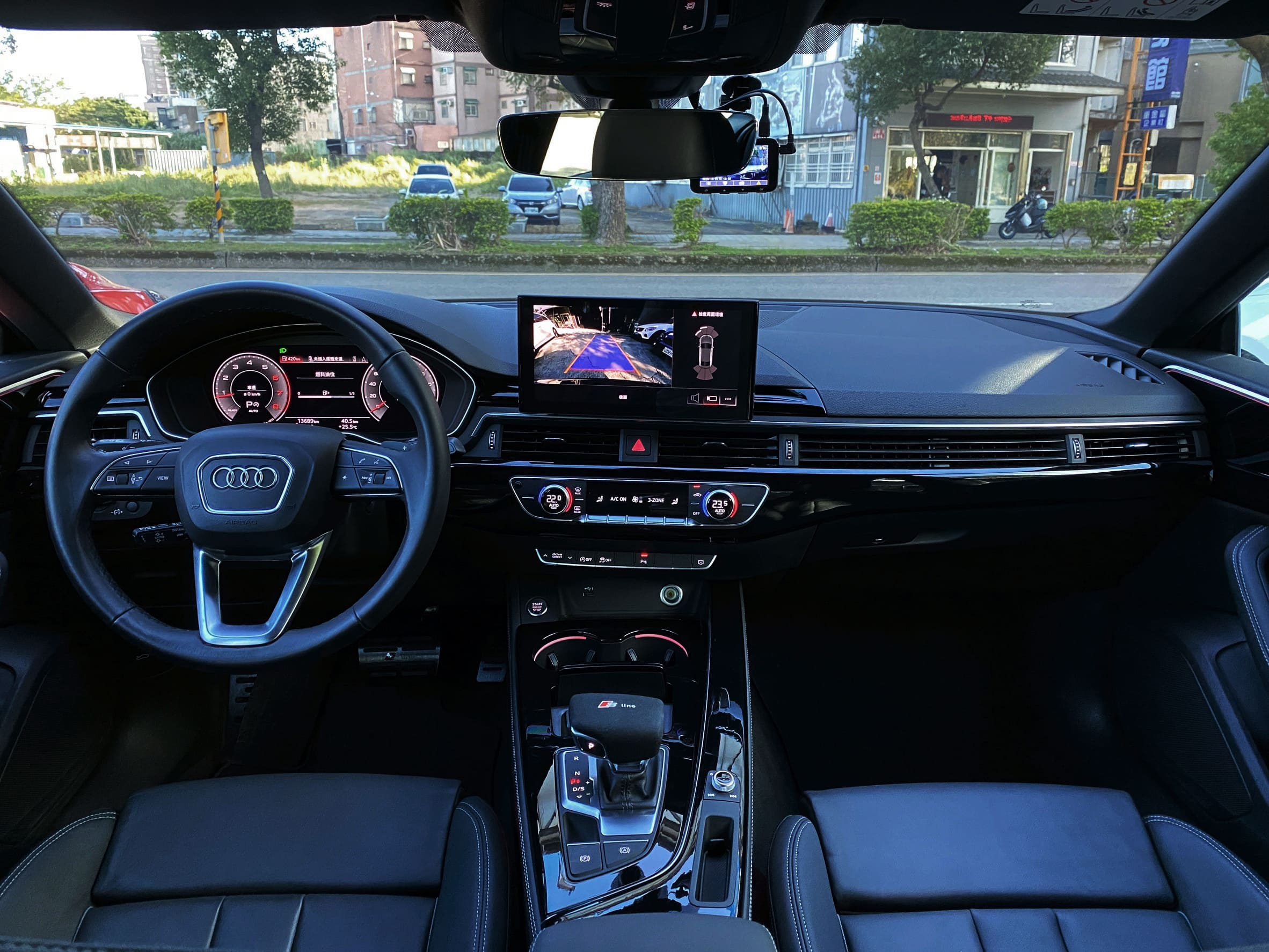 2022 Audi A5 Sportback 40 TFSI S-Line 0938-920-586 周先生 LINE ID : 0938920586  第3張相片