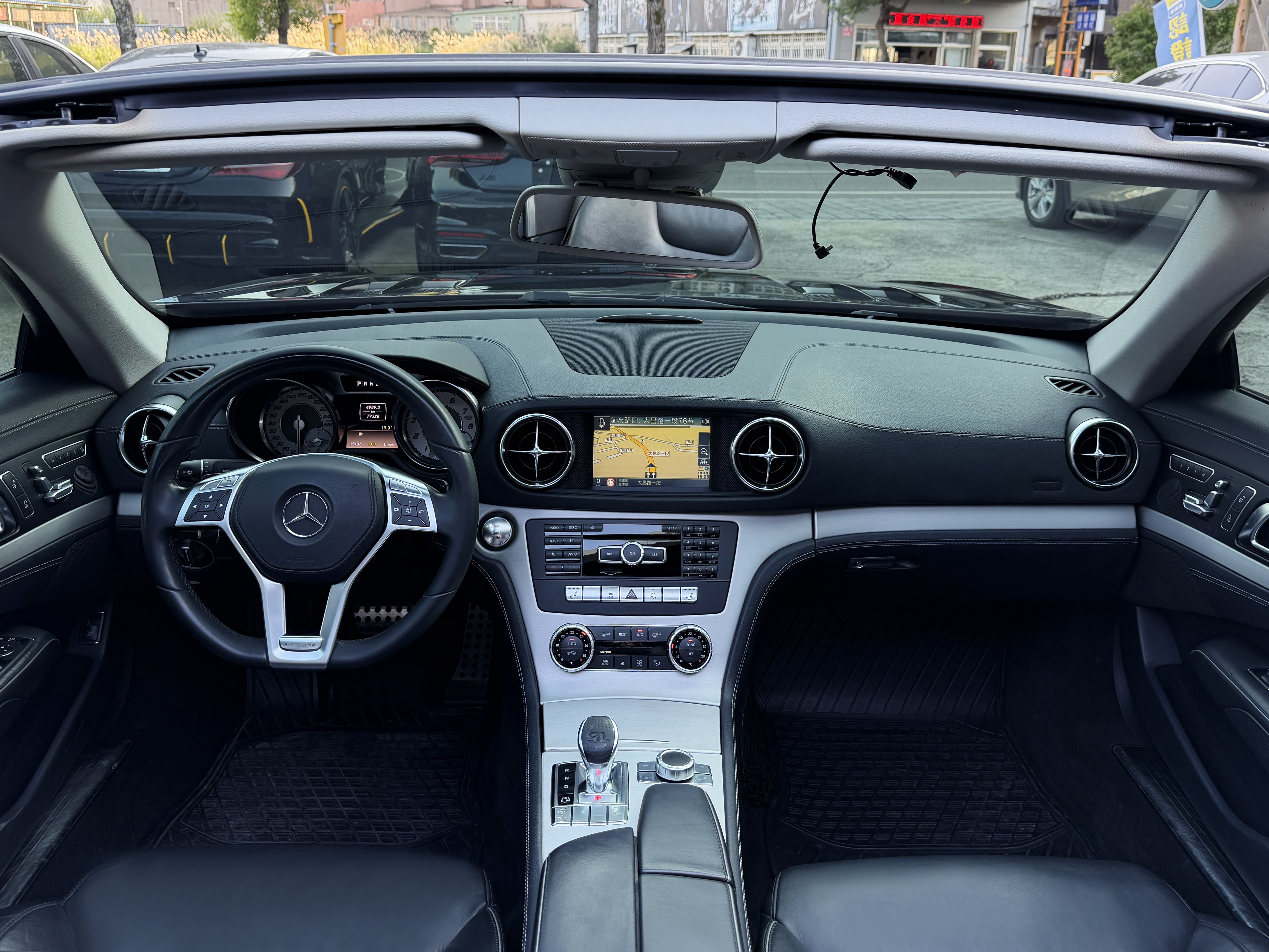 2012 M-Benz SL350 0938-920-586 周先生 LINE ID : 0938920586  第3張相片