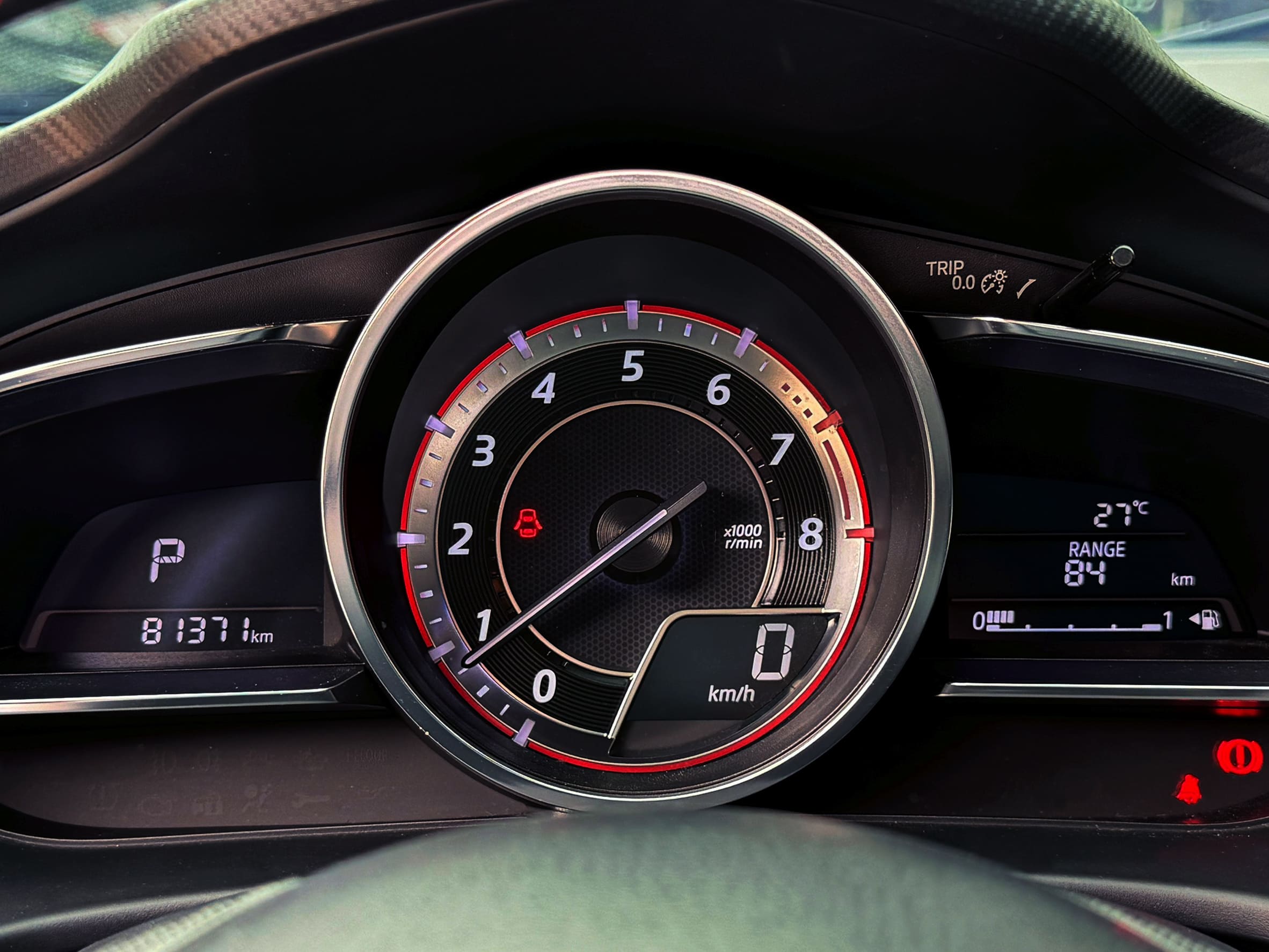 2015 MAZDA3 2.0 五門 頂級 跑8萬公里 0938-920-586 周先生 LINE ID : 0938920586  第4張相片