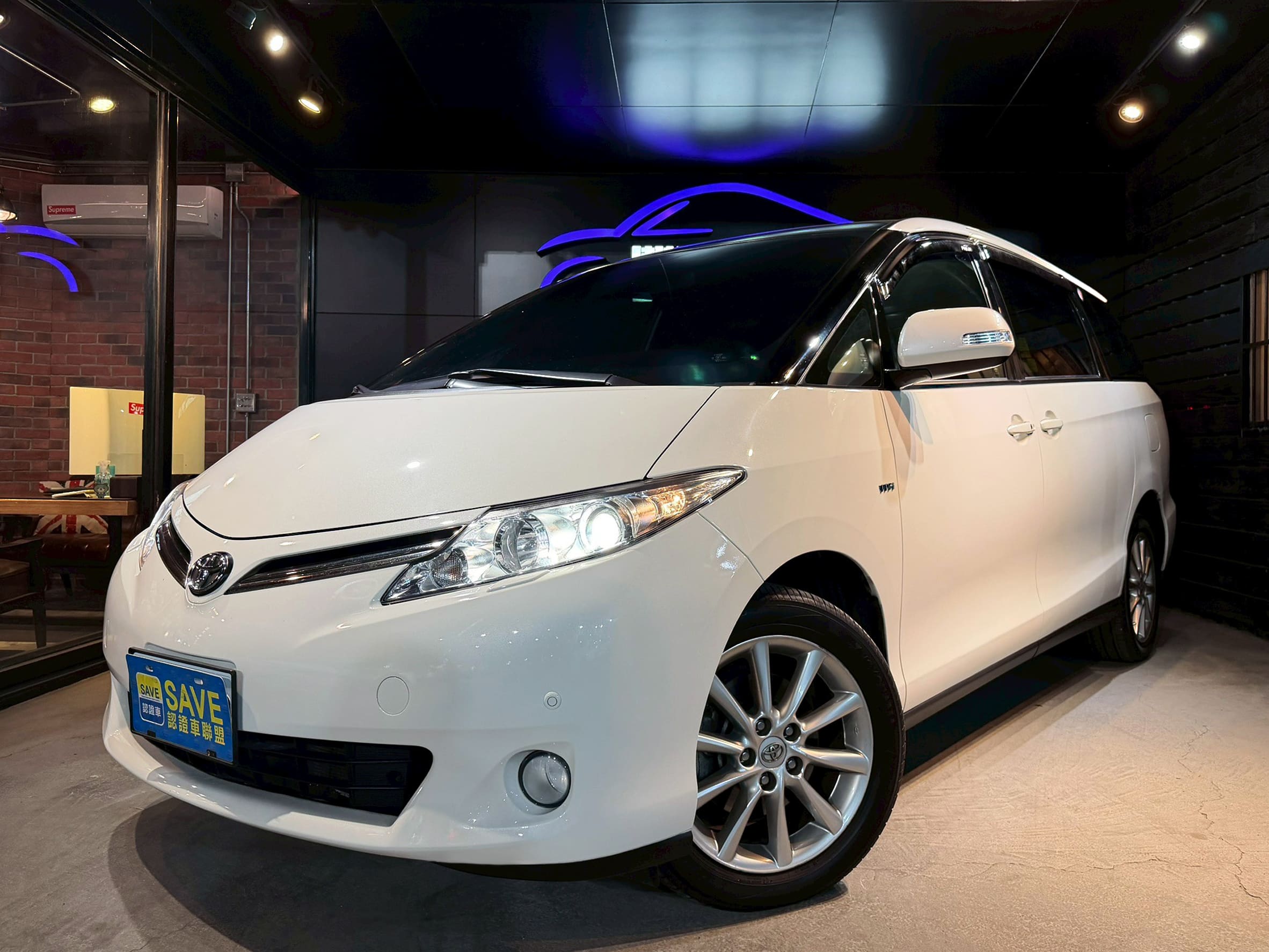 2014 Toyota Previa 2.4 豪華版 跑8萬公里 0938-920-586 周先生 LINE ID : 0938920586  第1張相片