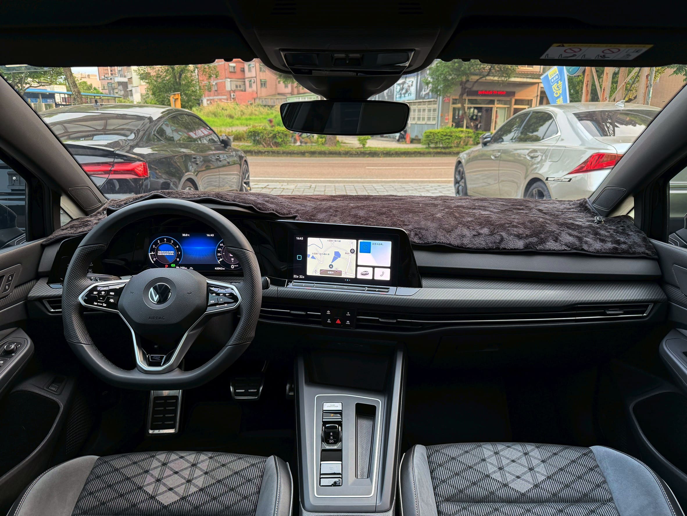 2022 VW Golf Variant eTSI R-Line 1.5 旅行車 0938-920-586 周先生 LINE ID : 0938920586  第3張相片