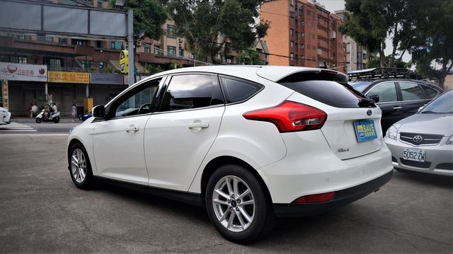2016年 FORD FOCUS 1.6  第7張相片