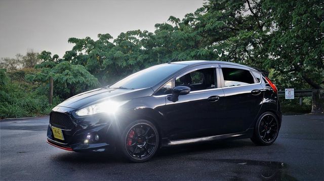 2014年 FORD FIESTA  第1張相片