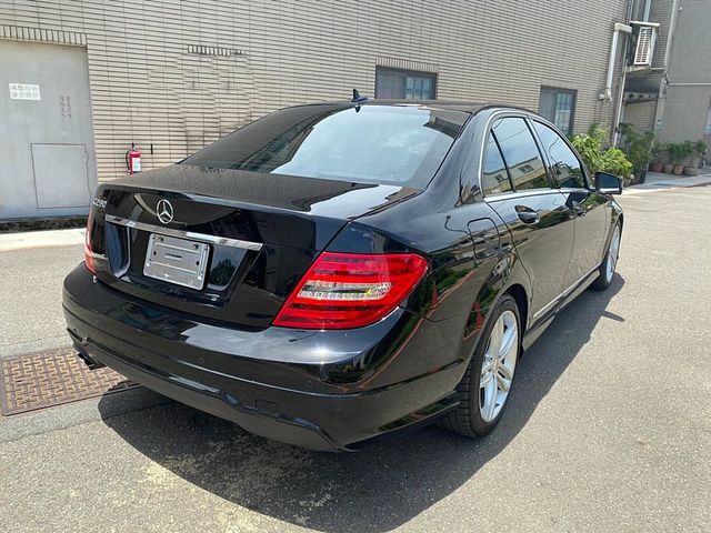 2012 BENZ C250 1.8  第2張相片