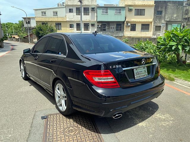 2012 BENZ C250 1.8  第4張相片