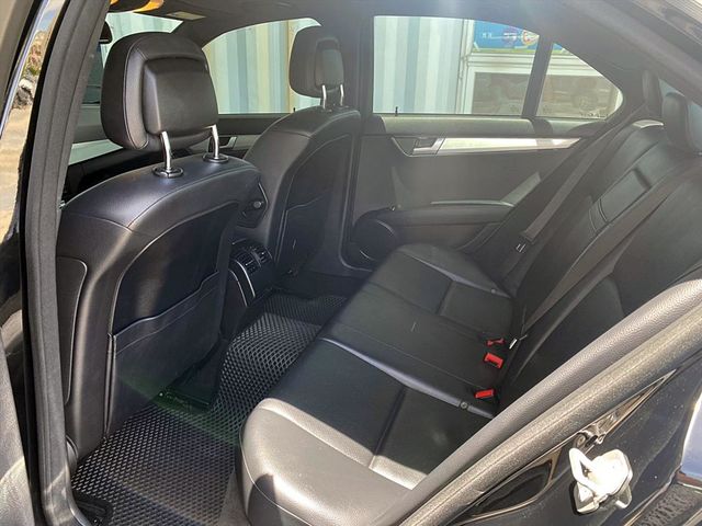 2012 BENZ C250 1.8  第11張相片
