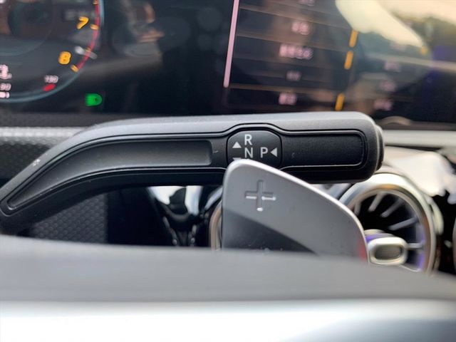 2020 A250 僅跑三萬 車超美  第17張相片
