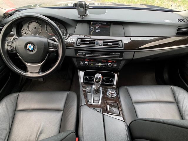 2011 bmw 523i  第7張相片