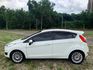 2016 Ford Fiesta  第2張縮圖