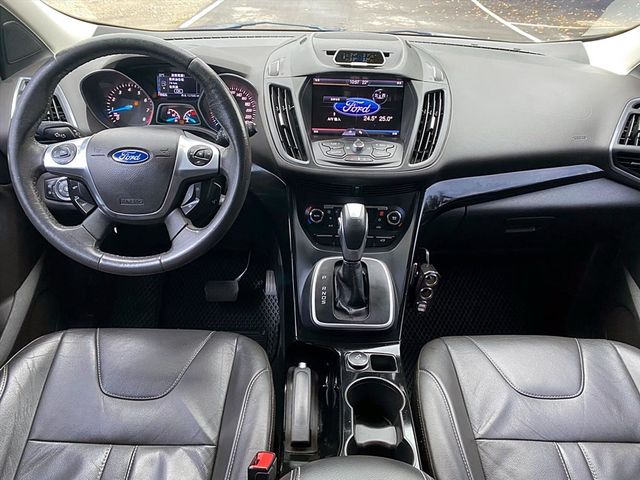 2014 Ford Kuga 全景天窗  第5張相片