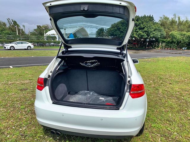 2010 Audi A3  第2張相片