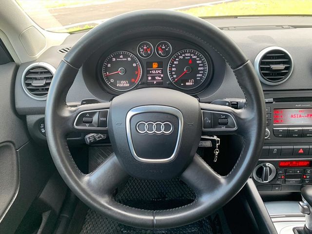 2010 Audi A3  第9張相片