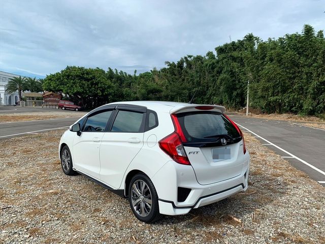 2015 Honda FIT  第2張相片