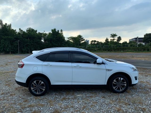 2014 LUXGEN U6  第7張相片