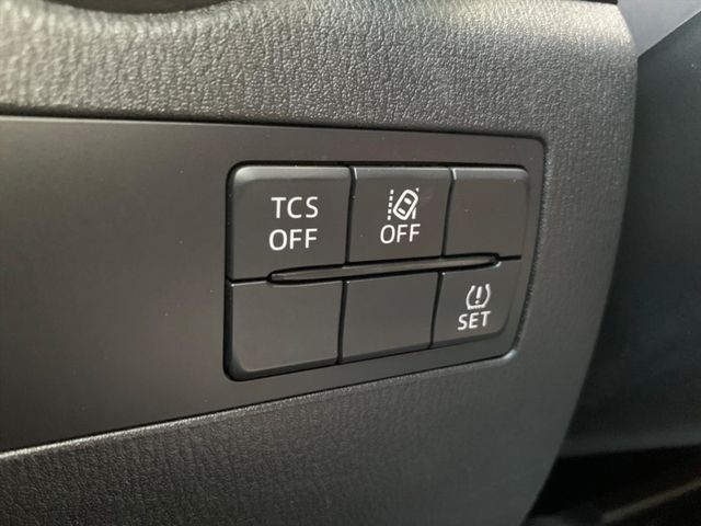 2018 Mazda CX-3  第10張相片