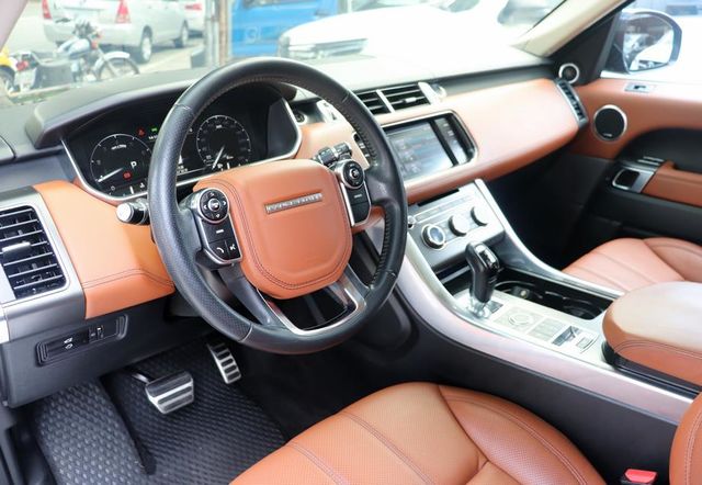 LAND ROVER RANGE ROVER  第4張相片