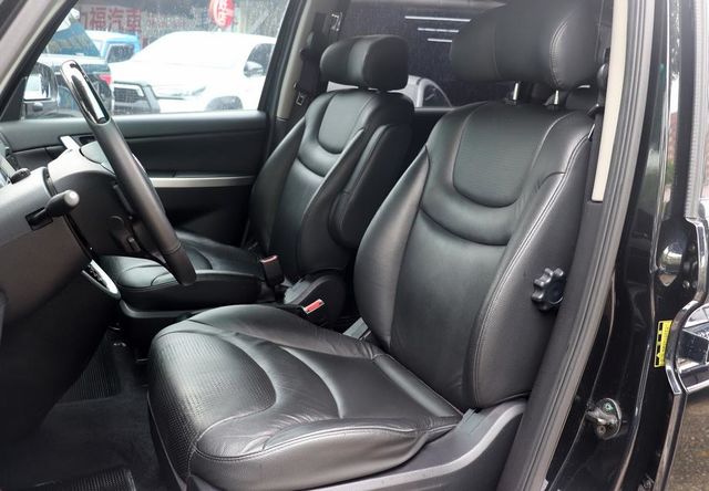 LUXGEN MPV  第8張相片