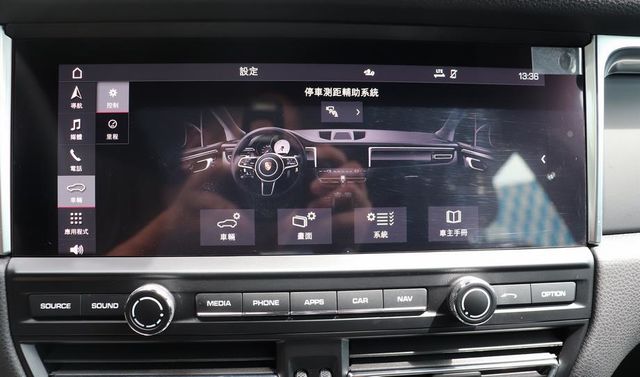PORSCHE MACAN  第17張相片