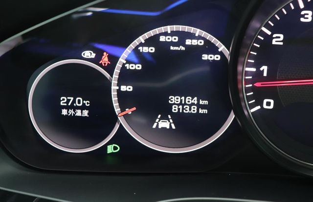 PORSCHE CAYENNE  第3張相片