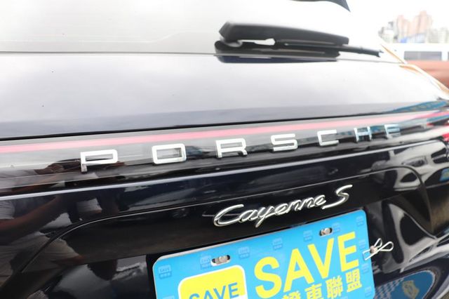 PORSCHE CAYENNE  第26張相片