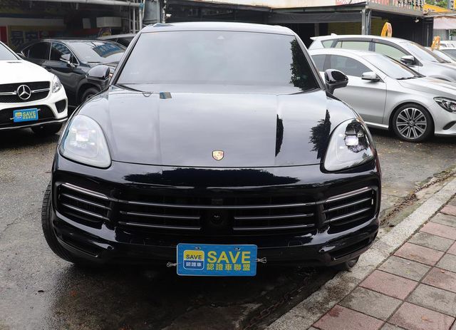 PORSCHE CAYENNE  第27張相片