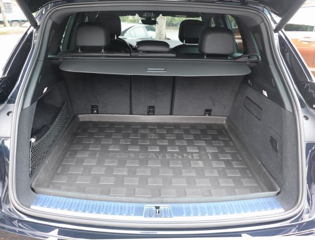 PORSCHE CAYENNE  第31張相片