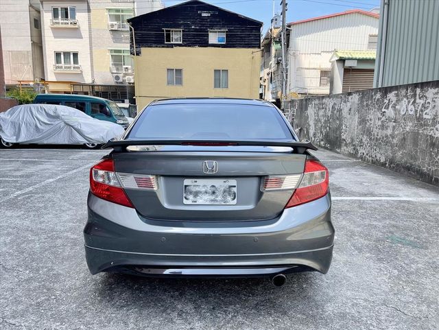 檔撥片 原廠空力套件 HID 天窗  第4張相片