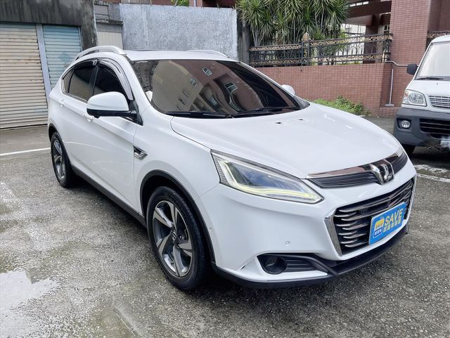 LUXGEN U6  第3張相片