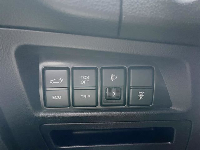 LUXGEN U6  第15張相片