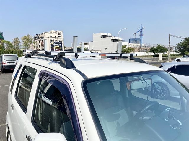 加裝車頂架 已更換行照 免拆驗車 轎車版  第4張相片
