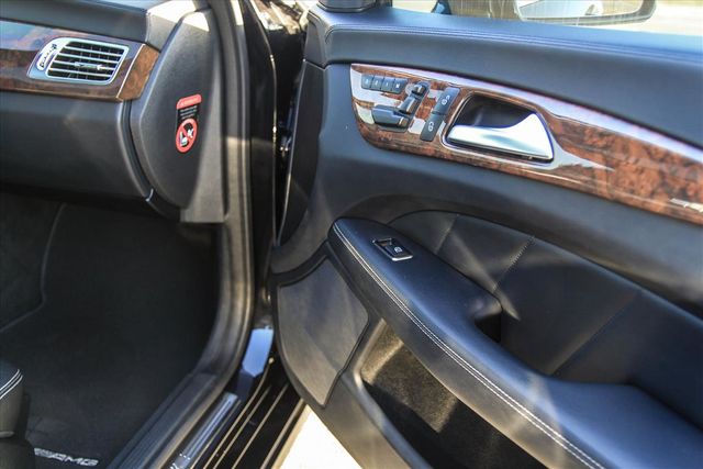 總代理 CLS350 AMG 氣氛極美!  第16張相片