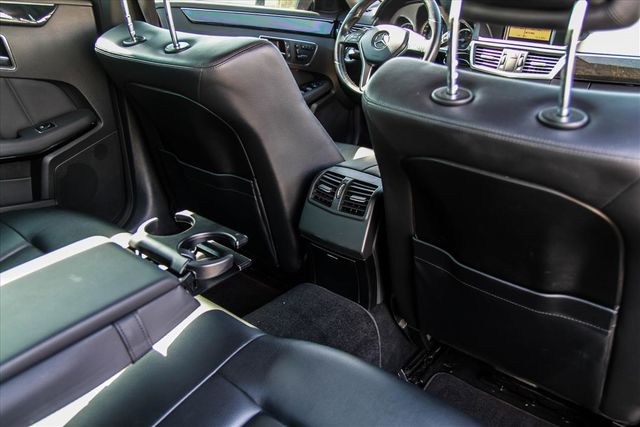 E220d柴油 總代理 頂級阿曼加 天窗  第19張相片