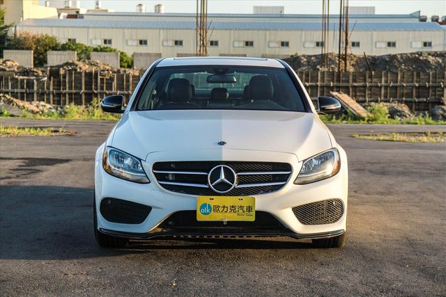 未領牌正18 w205 C300 AMG  第2張相片