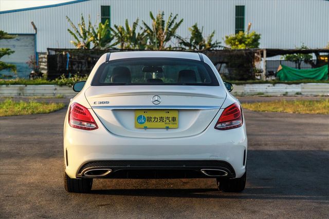 未領牌正18 w205 C300 AMG  第4張相片