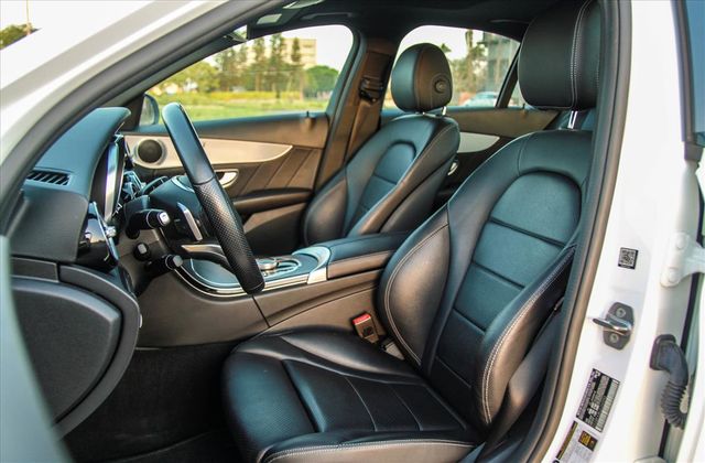 未領牌正18 w205 C300 AMG  第8張相片