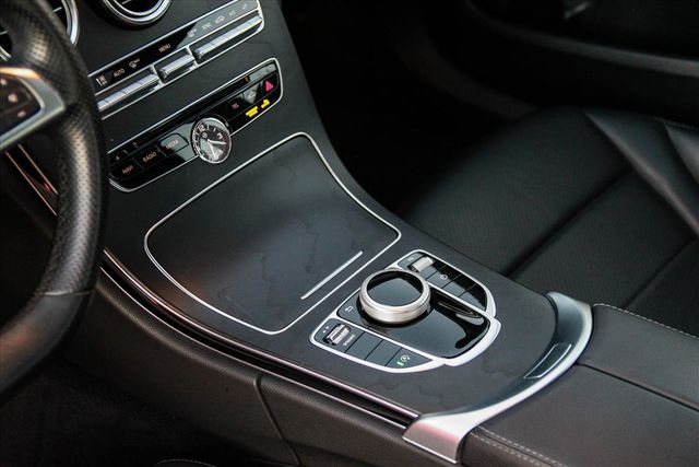 未領牌正18 w205 C300 AMG  第16張相片