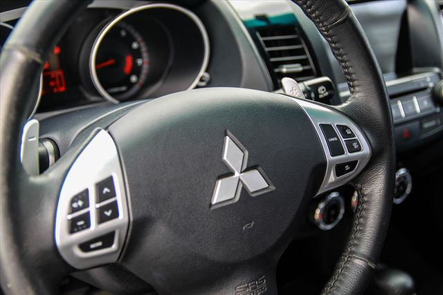2WD最頂級 超美一手車庫 奧蘭德2.4  第12張相片